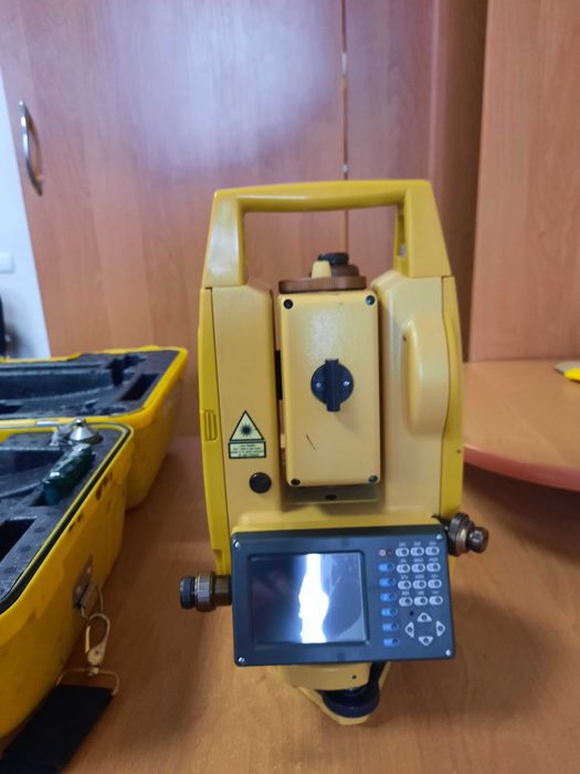 Електронний тахеометр South NTS-375R