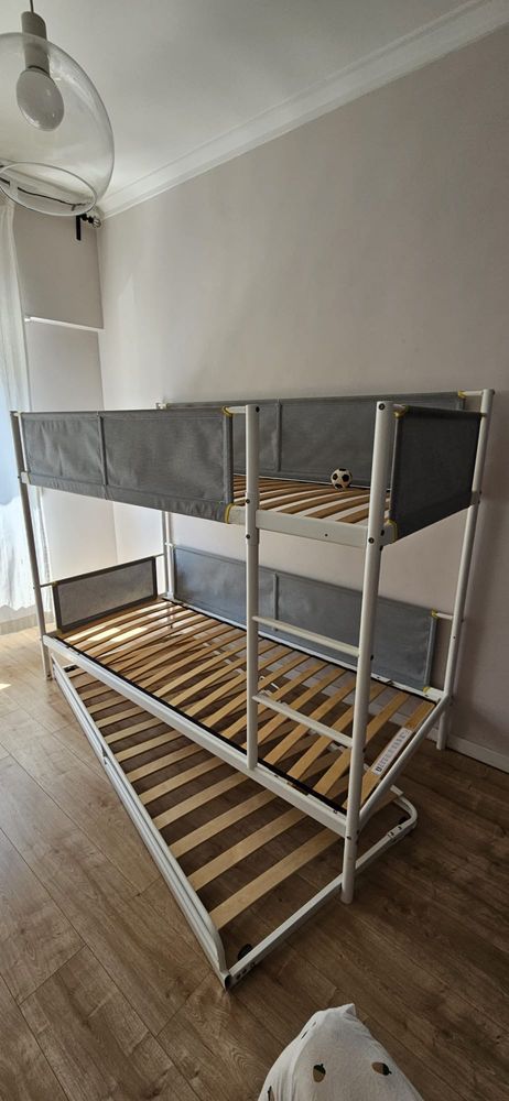Beliche com cama inferior IKEA VITVAL