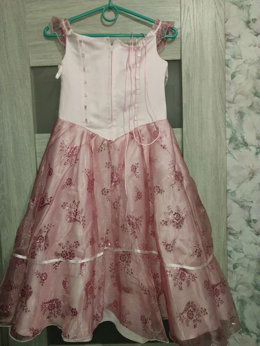 Продам бальну сукню для дівчинки