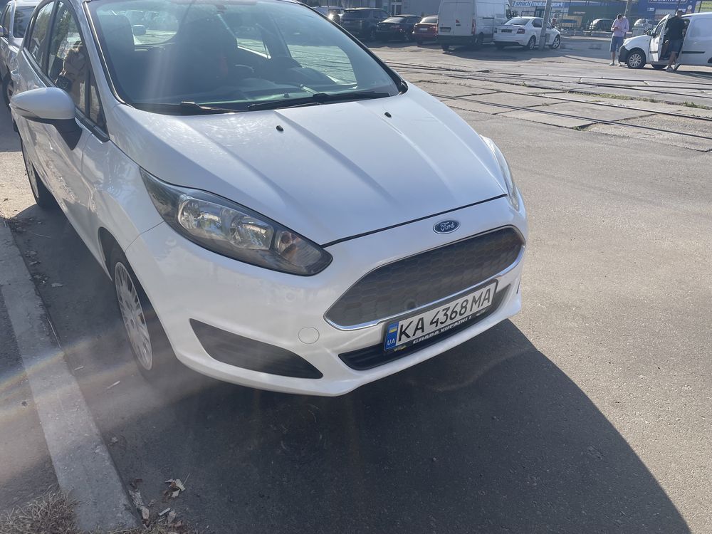 Продам Ford fiesta в очень хорошем состоянии