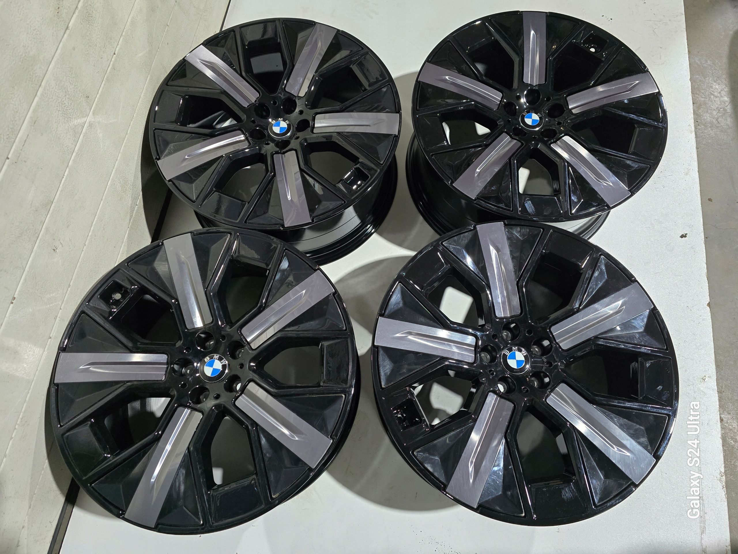 BMW ix i20 X7 X5 G05 X6 G06 5x112 ET36 21''