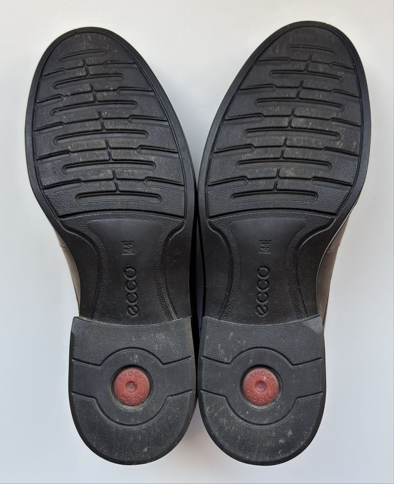 Sapatos de fato Ecco 44