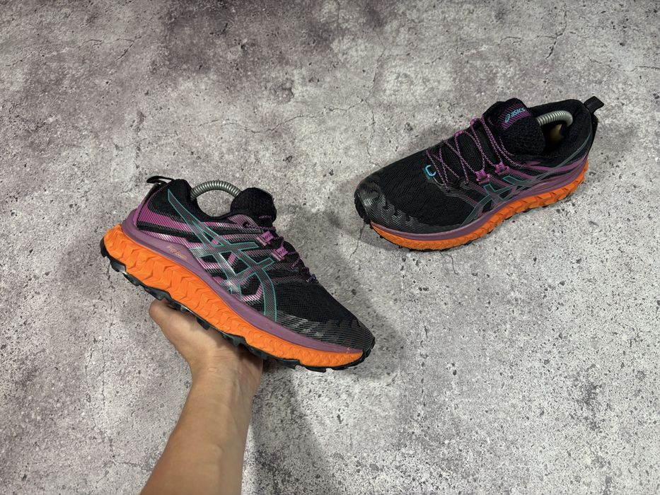 Кросівки Asics Trabuco Max 38р  1012A901