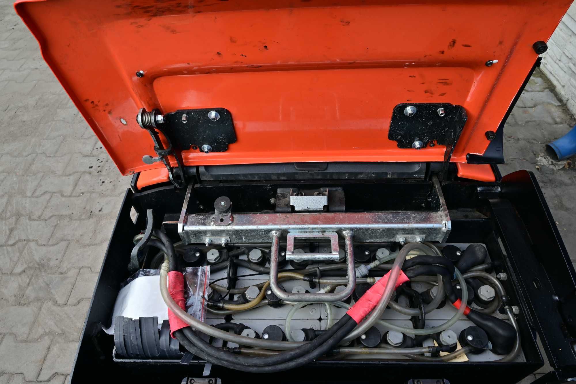Paleciak elektryczny Toyota BT LPE 250  2000kg 2017rok FHP 245