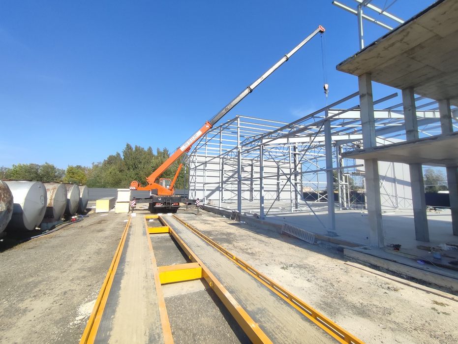 Послуги автокранів 25 тонн 28 метрів Волинська область є люлька