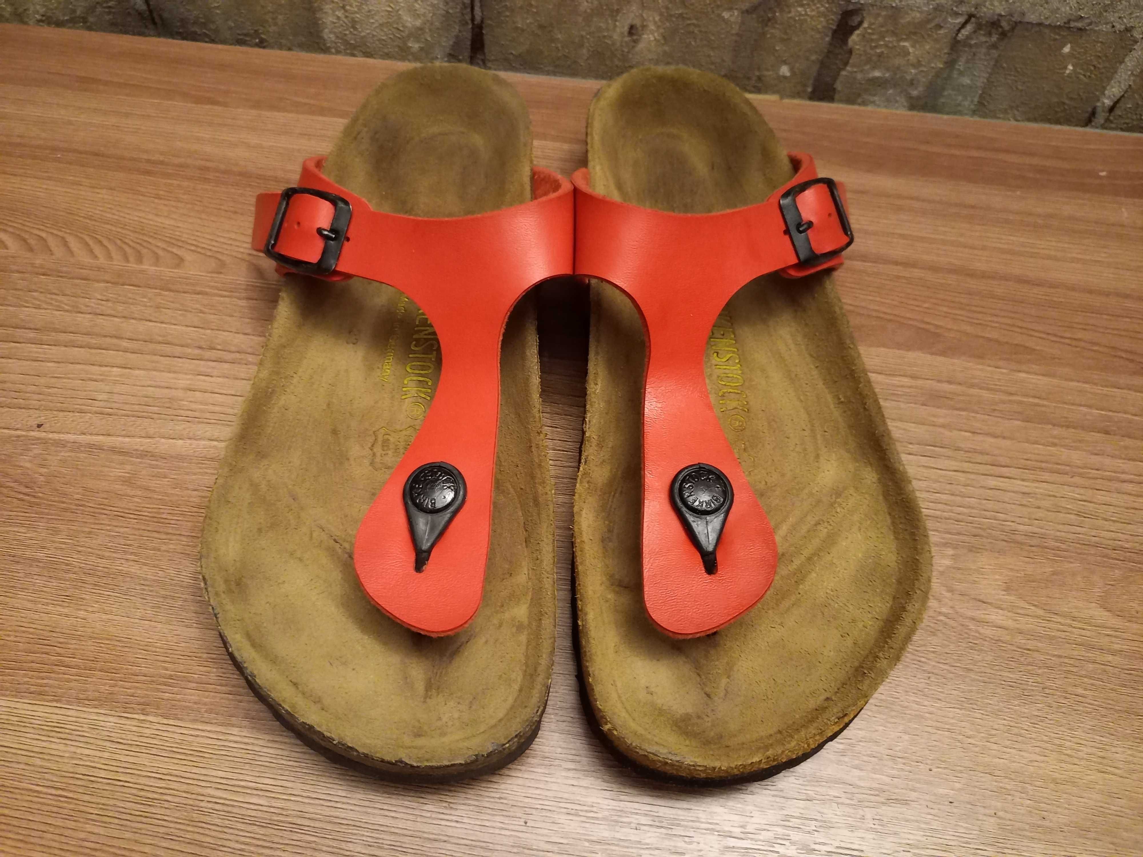 Сланцы женские вьетнамки Birkenstock Gizeh красные