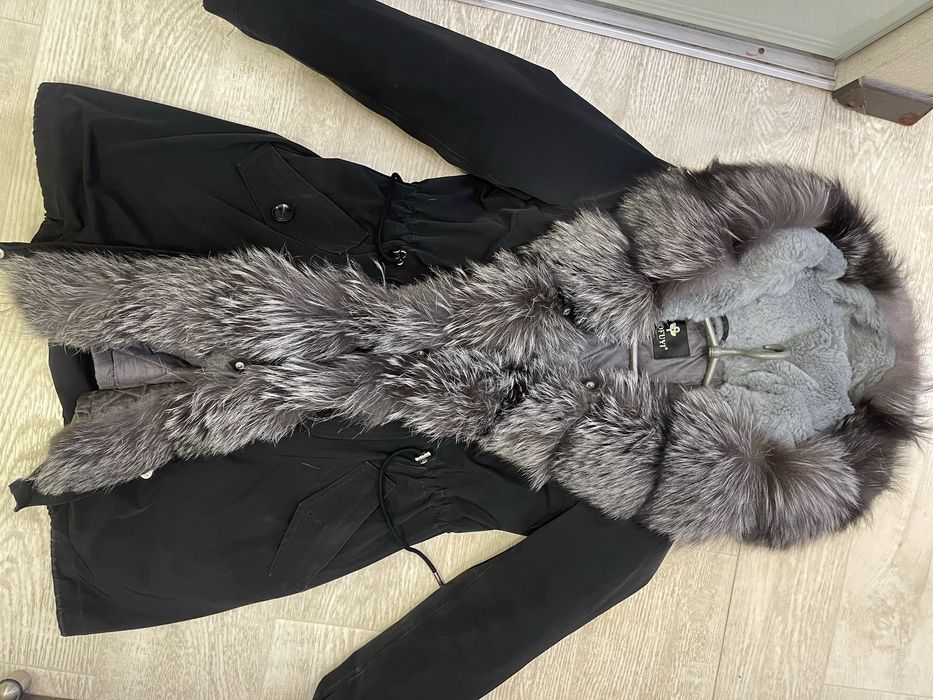 Парка с мехом чернобурки