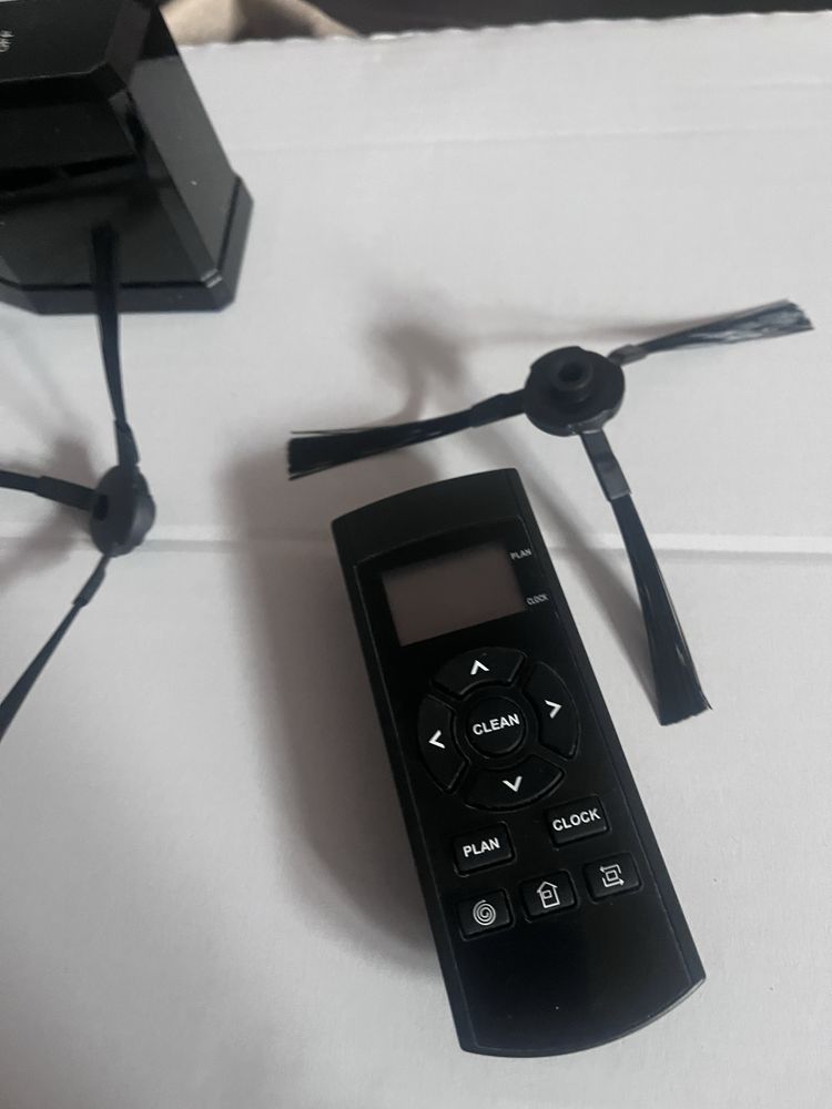 Робот пилосос Medion 18500