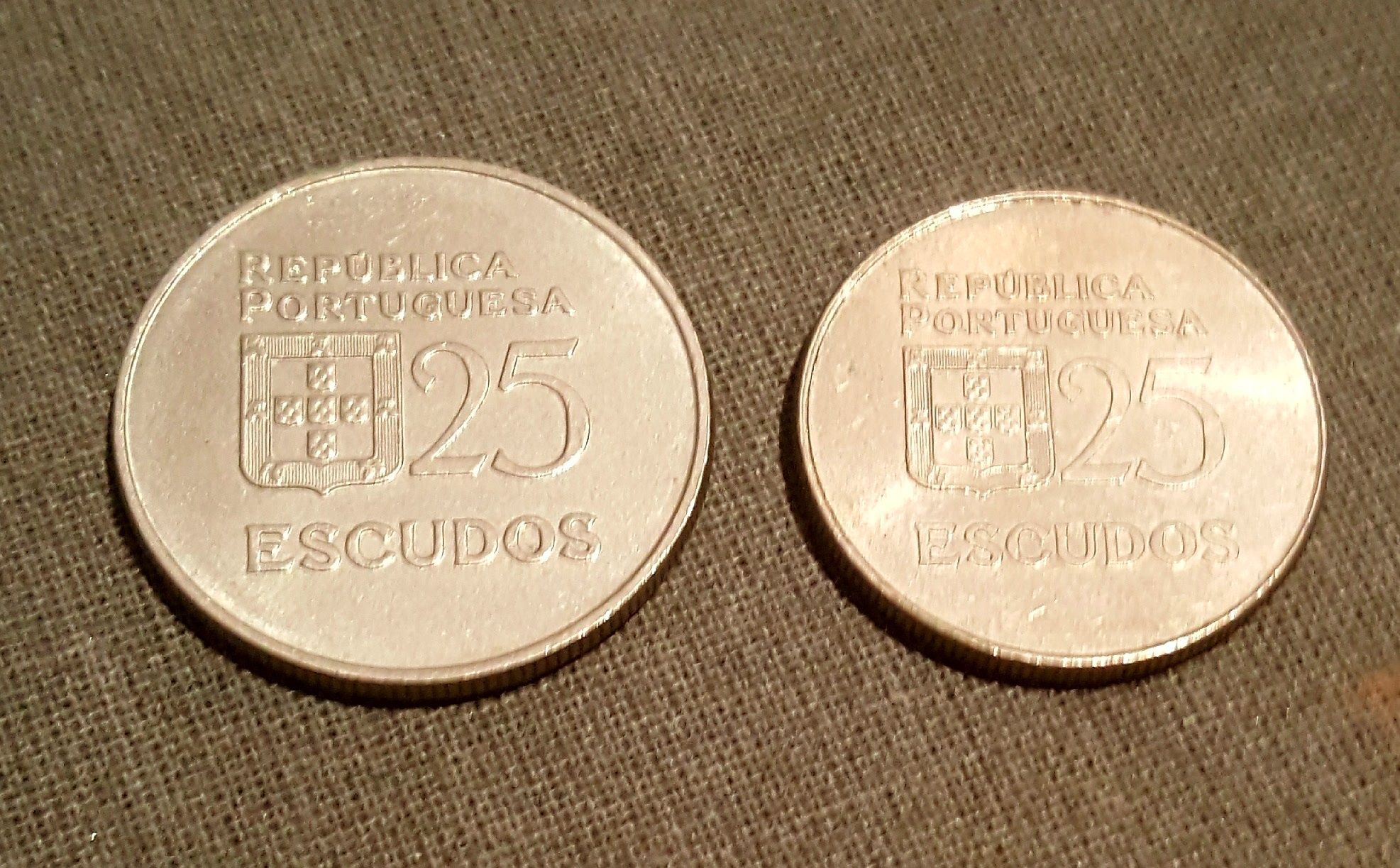 Moedas 25 escudos