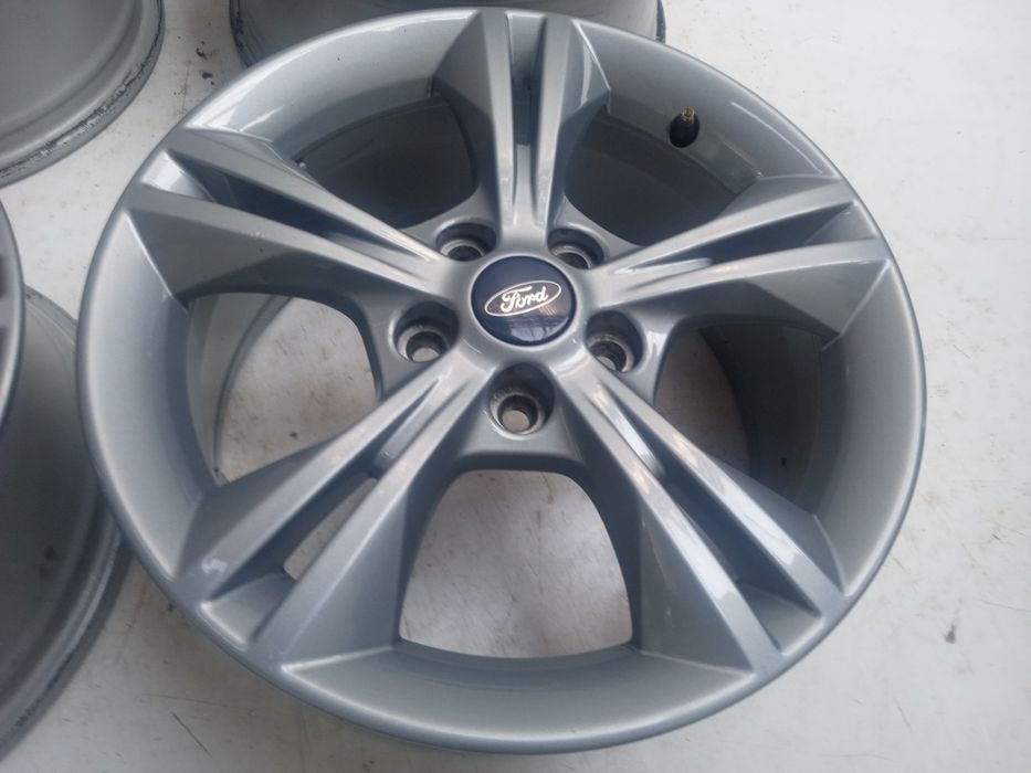 Felgi aluminiowe 16 Ford C max focus Mondeo oryginał jak nowe