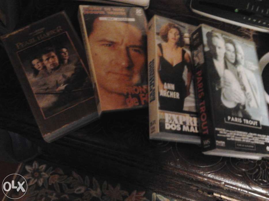 Cassetes de VHS (filmes e música)