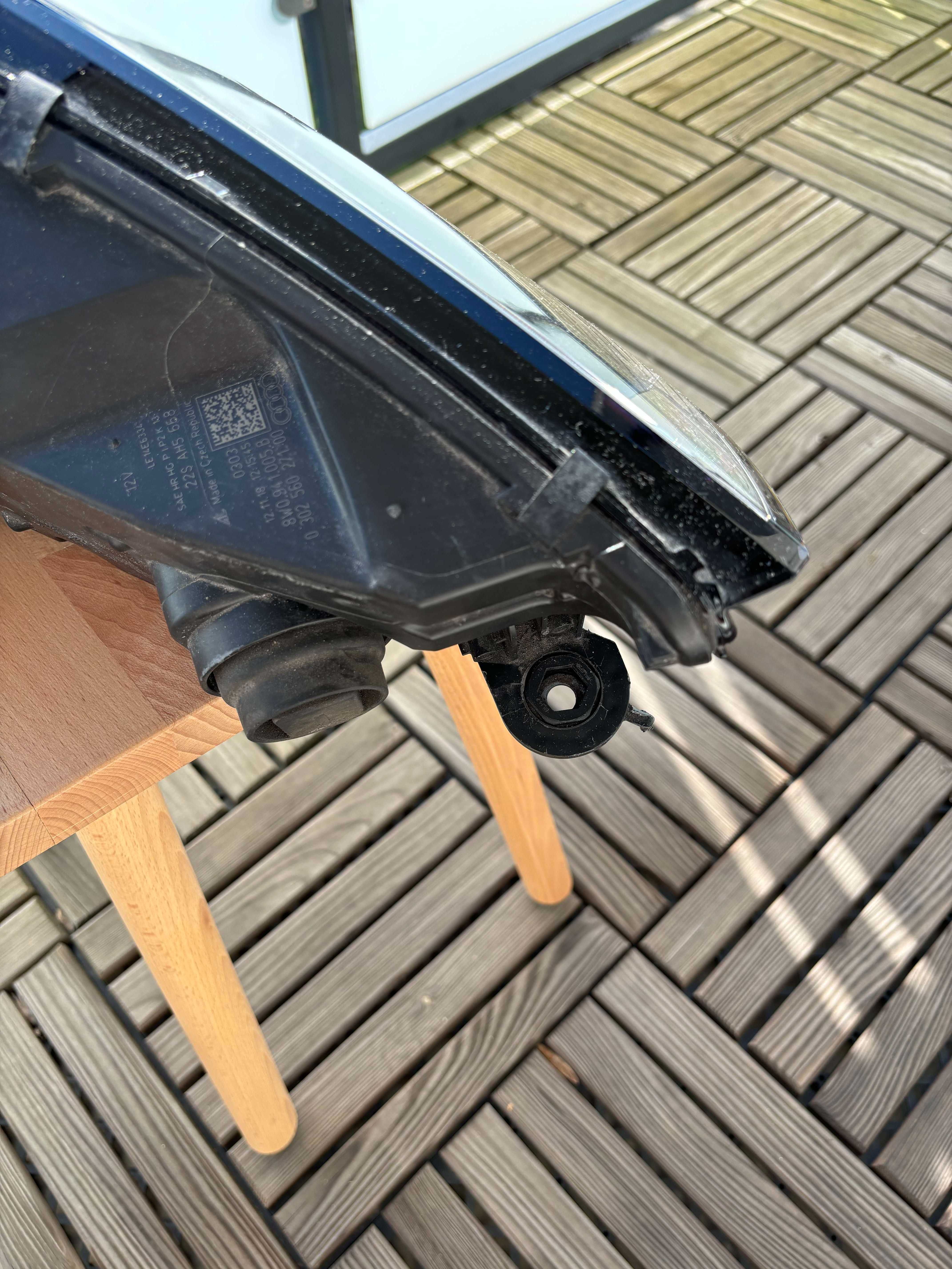 Lampa Audi A4 B9 USA - oryginał, bardzo ładny stan