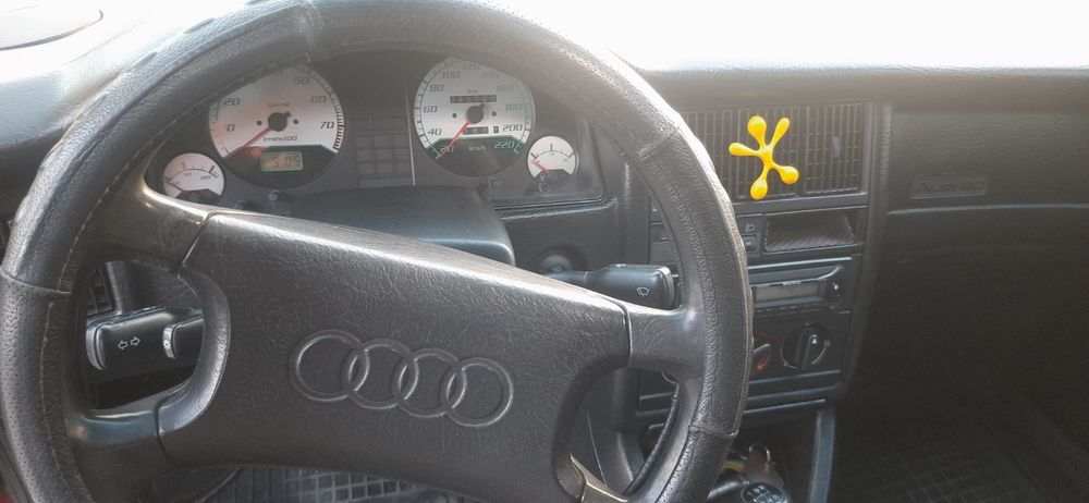 Продам Audi 80