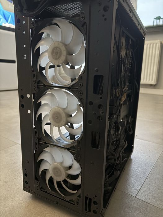 Komputer stacjonarny