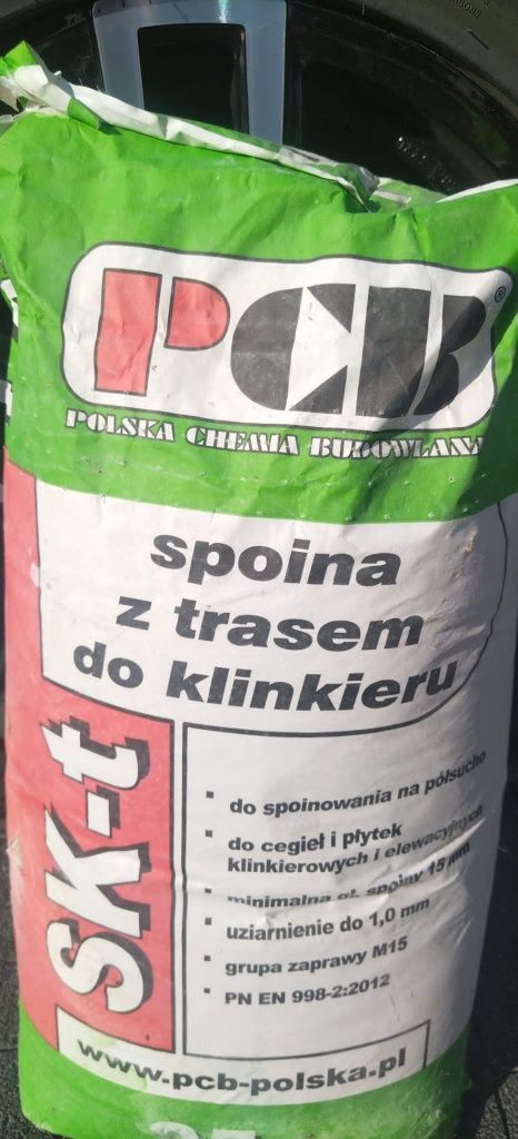 Fuga Spoina z trasem do klinkieru, dwa worki za 50 zl