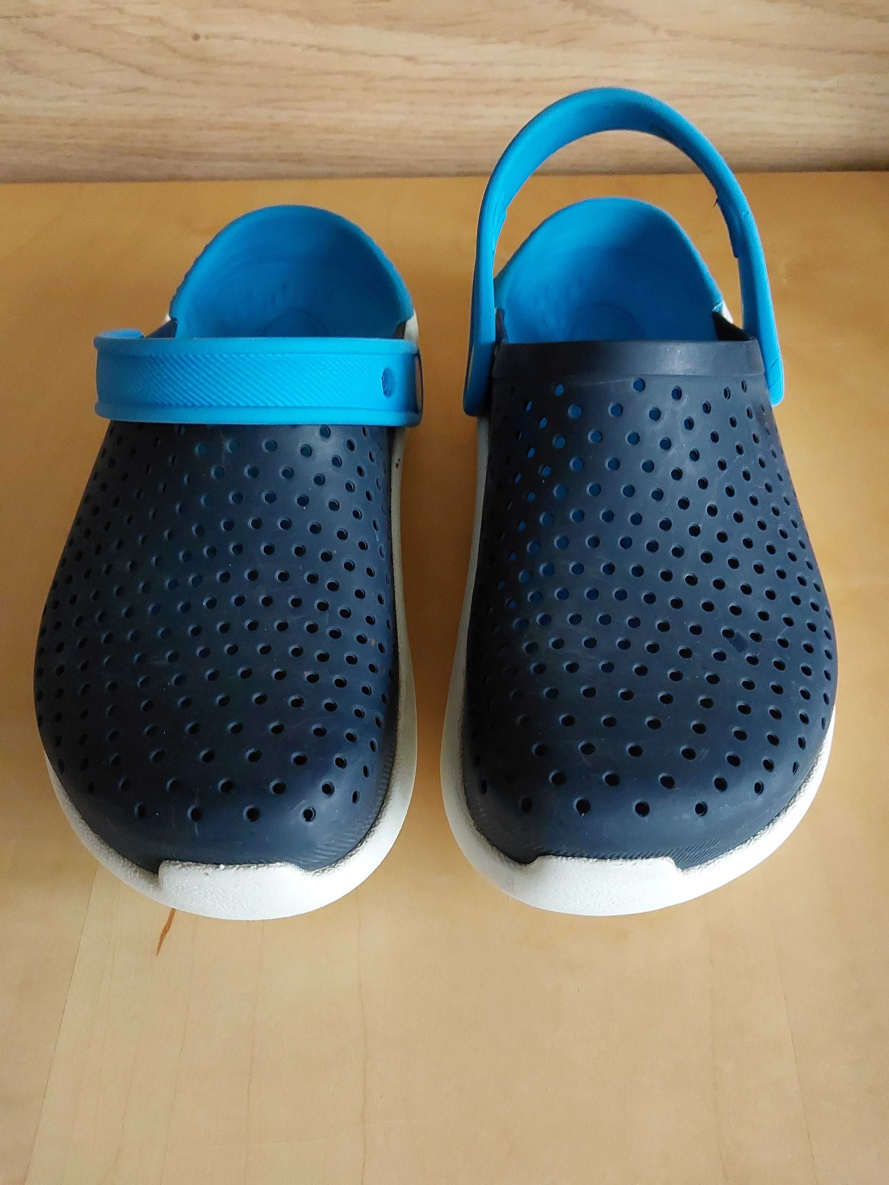 Crocs klapki chodaki, sandały, J2, 33-34 dł. wkładki 20,8 cm.