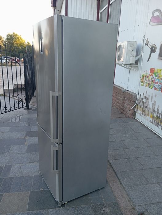 Холодильник Grundig No-Frost Ширина 70см нержавейка из Германии