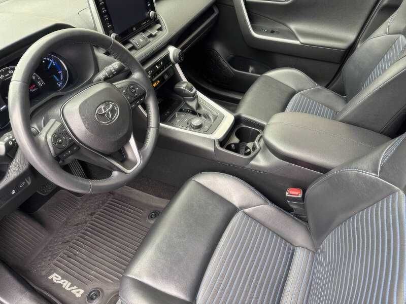2020 Toyota RAV4 Hybrid XSE