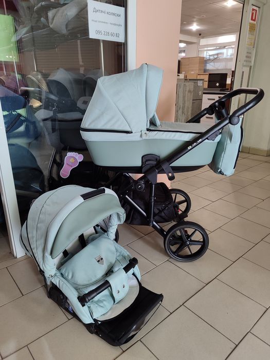 Коляски 2 в 1 у відмінному стані!