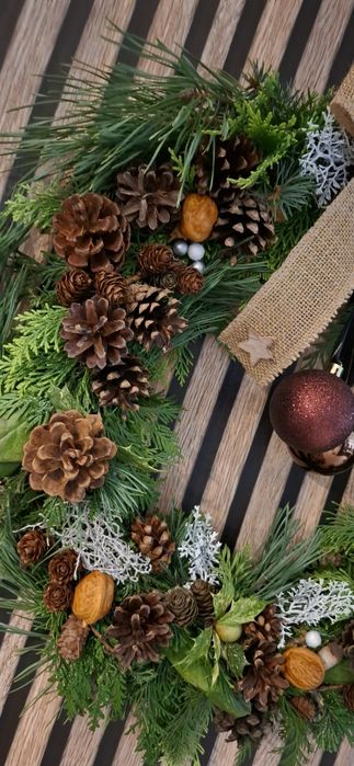 Wianek na drzwi  świąteczny