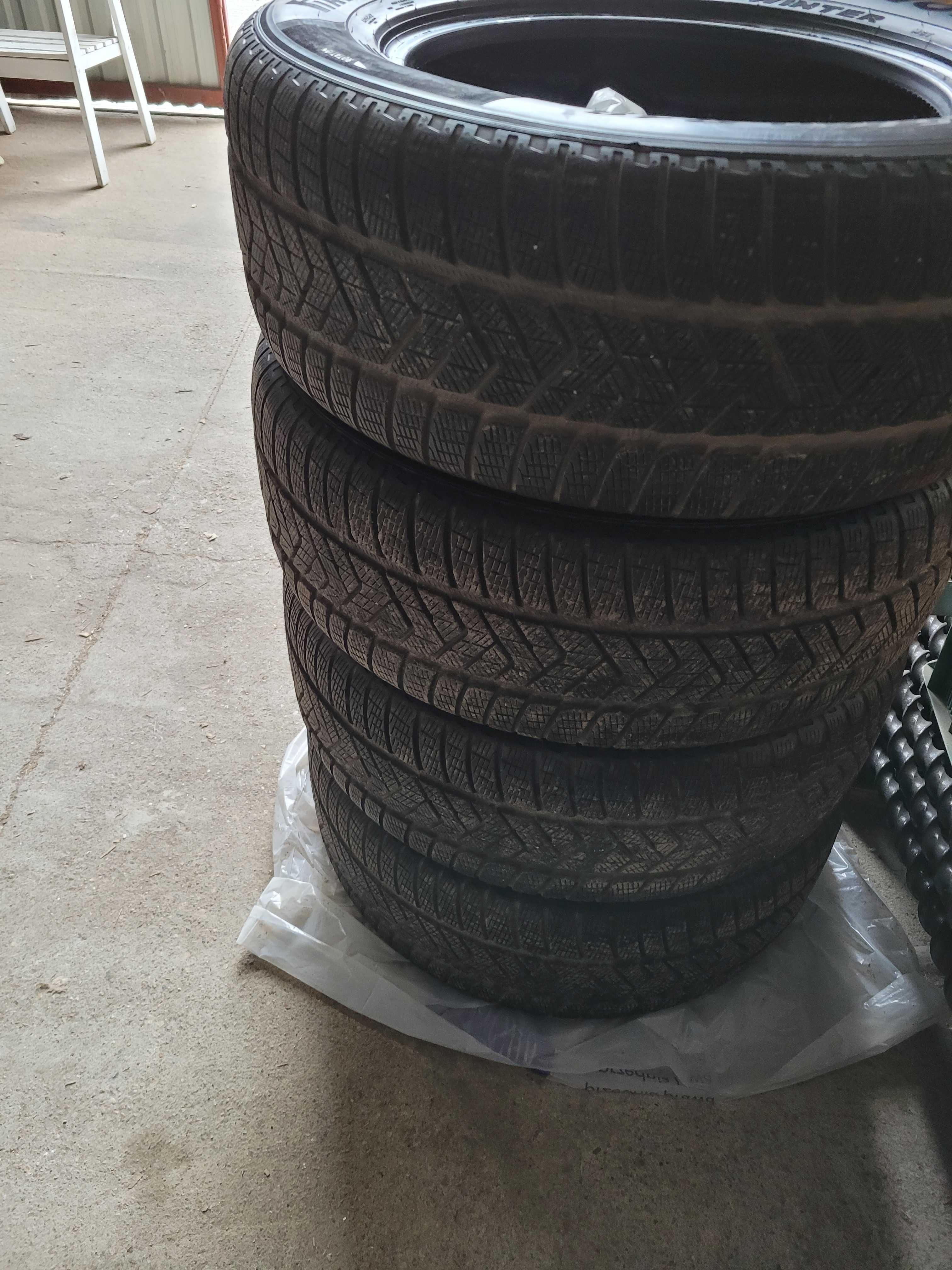 opony zimowe 4 sztuki Pirelli Scorpion Winter 255/60 r18