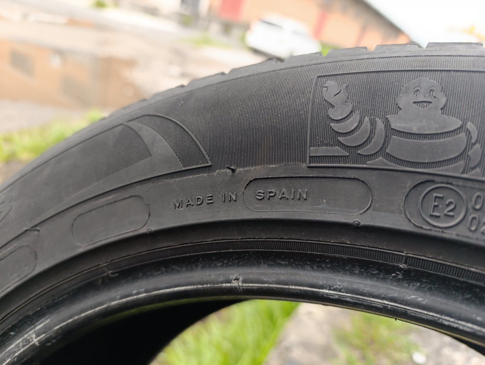 Літні шини Michelin 215/55 R17