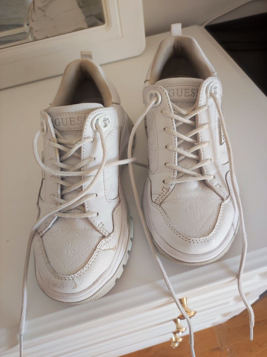 Sapatilhas da Guess