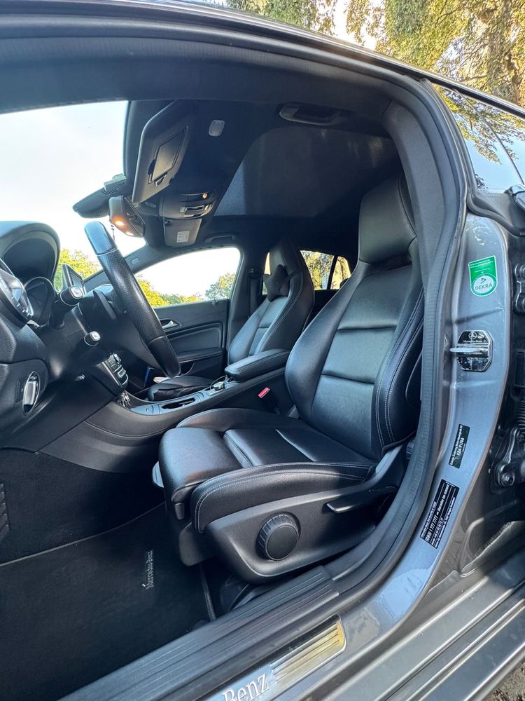 Carrinha Mercedes 220 CLA