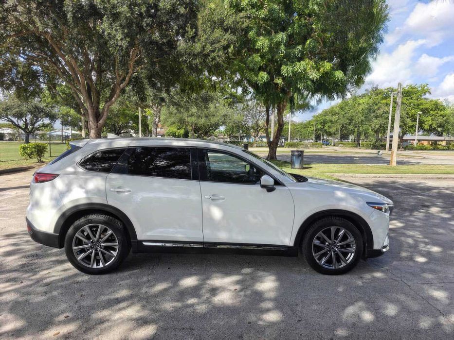 Mazda CX-9 Signature      2017