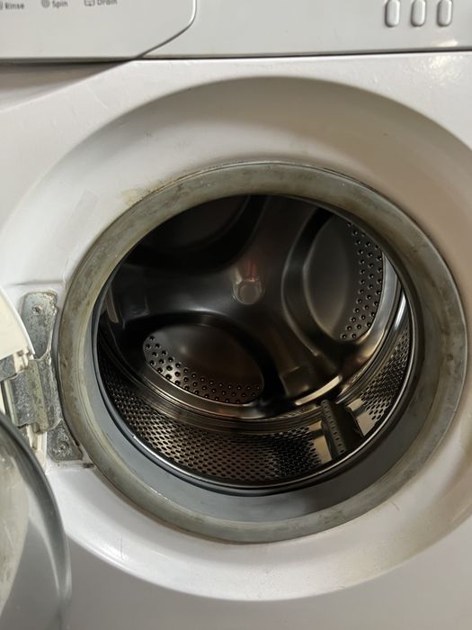 Пральна машинка Indesit