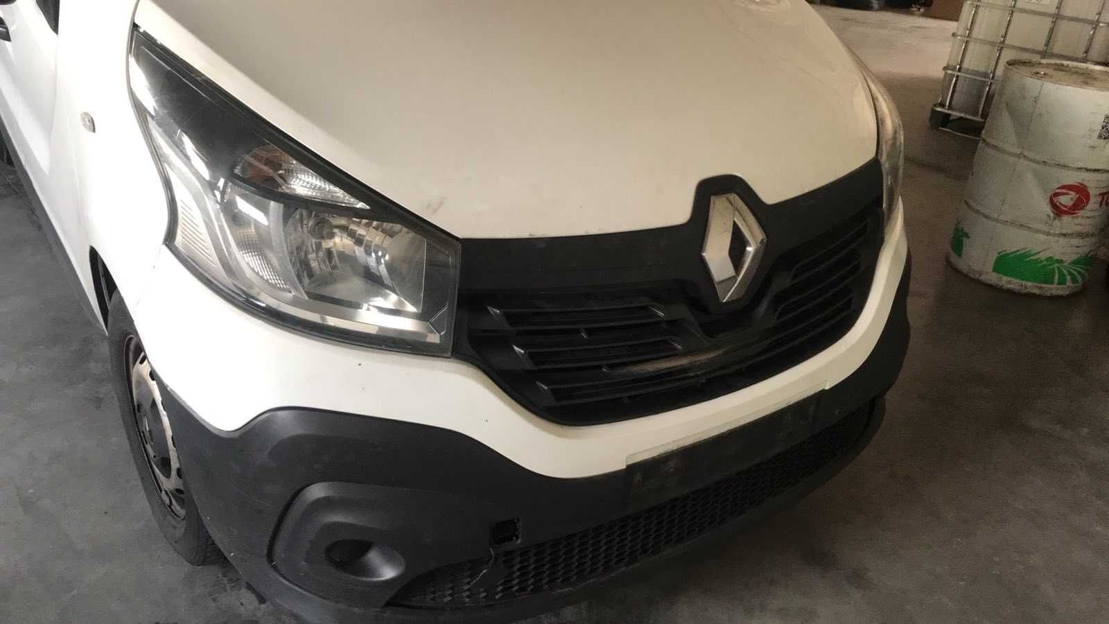 Komplety Przód Renault Trafic III Vivaro Maska Zderzak Lampy DV369