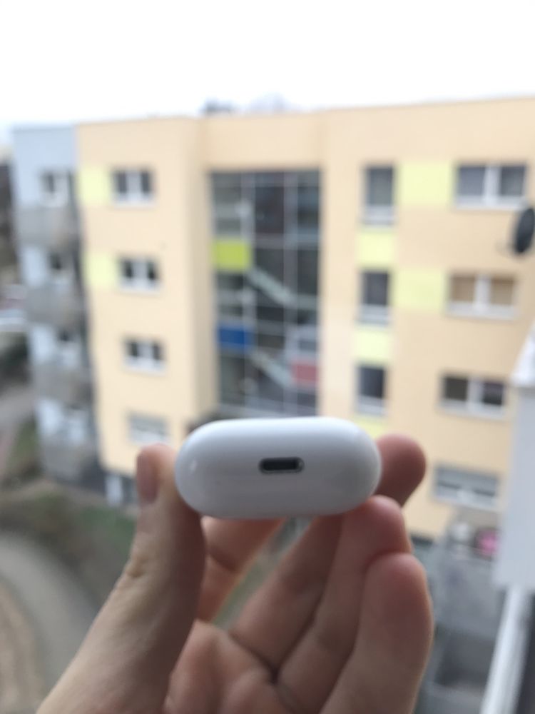 Etui AirPods 2 Model A1602 Oryginalne