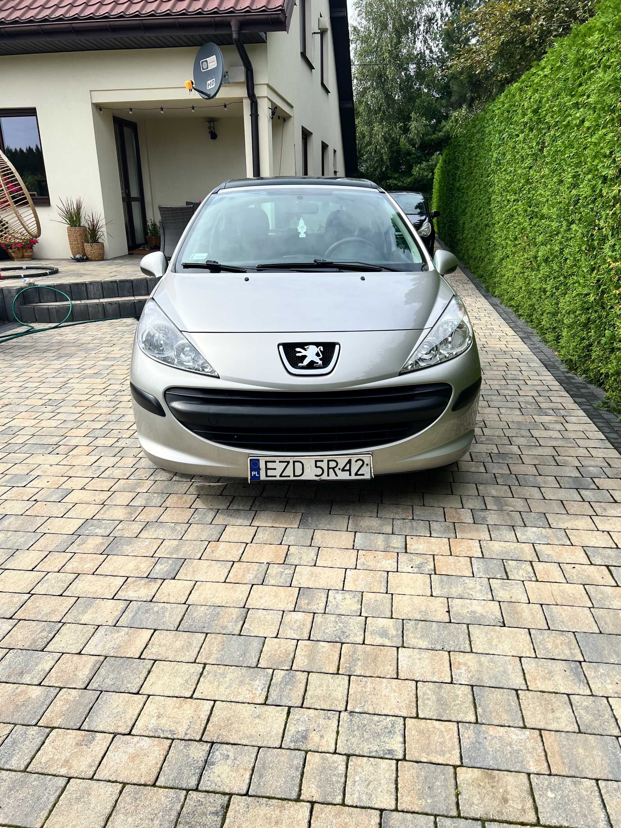 Peugeot 207 1.4 Benzyna 2007r. Prywatnie.