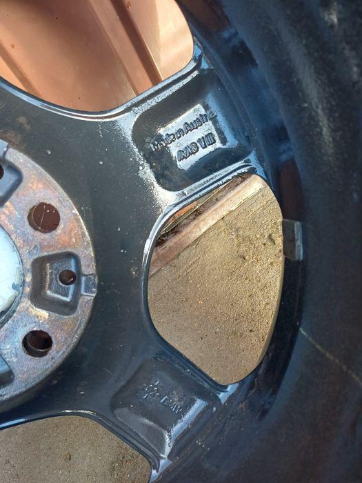 Felgi 17 z oponami zimowymi  5x120 BMW