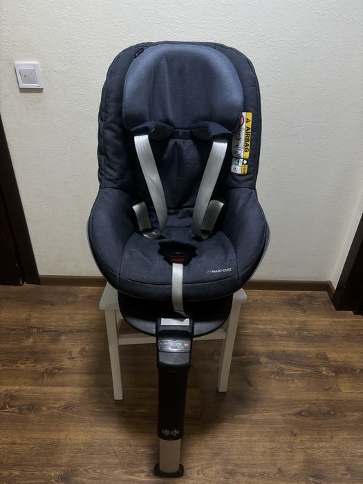 Автокрісло Maxi-Cosi 2Way Pearl + база 2Way Fix