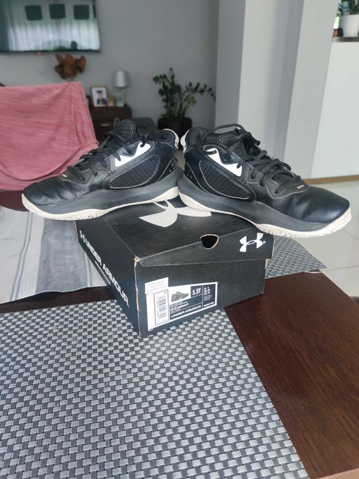 Buty do koszykówki Under Armour 38