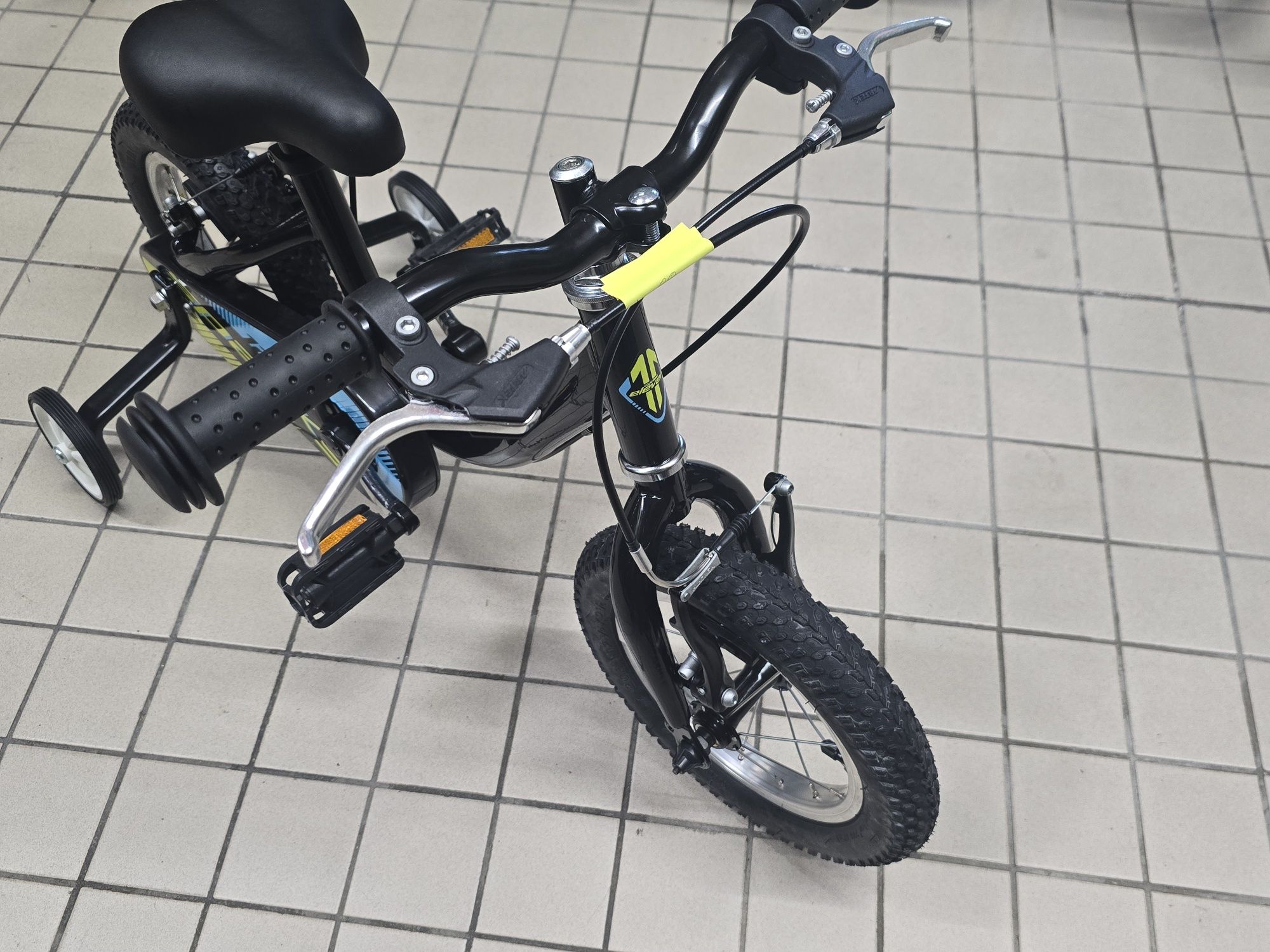Bicicleta de crianca roda 12 nova