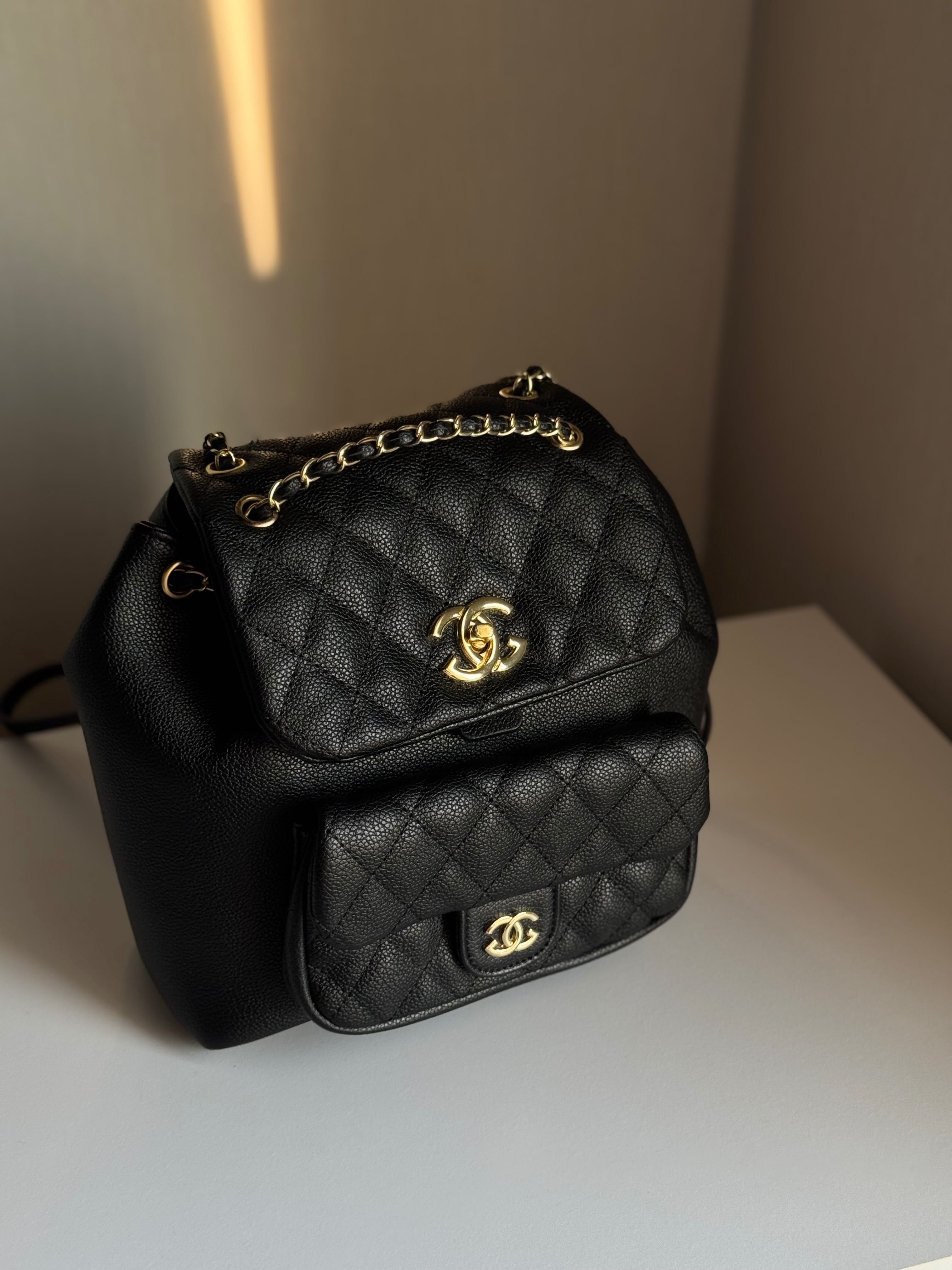Шкіряний чорний портфель Chanel рюкзак