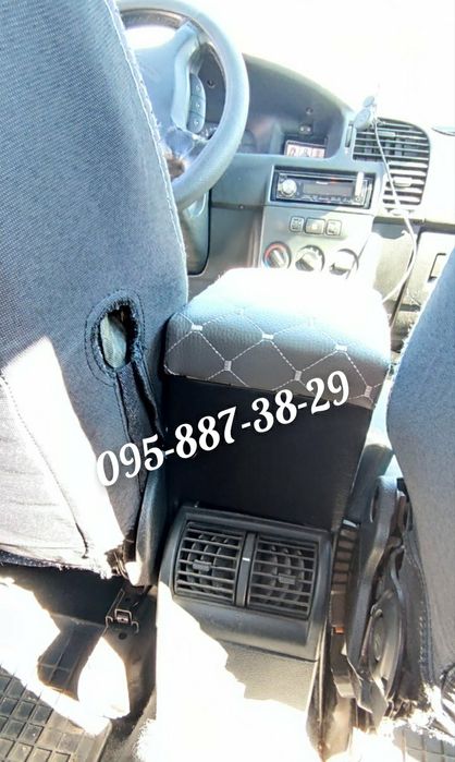 Подлокотник Опель Зафира А Opel Zafira A 1999-2005  строчка всех цвето