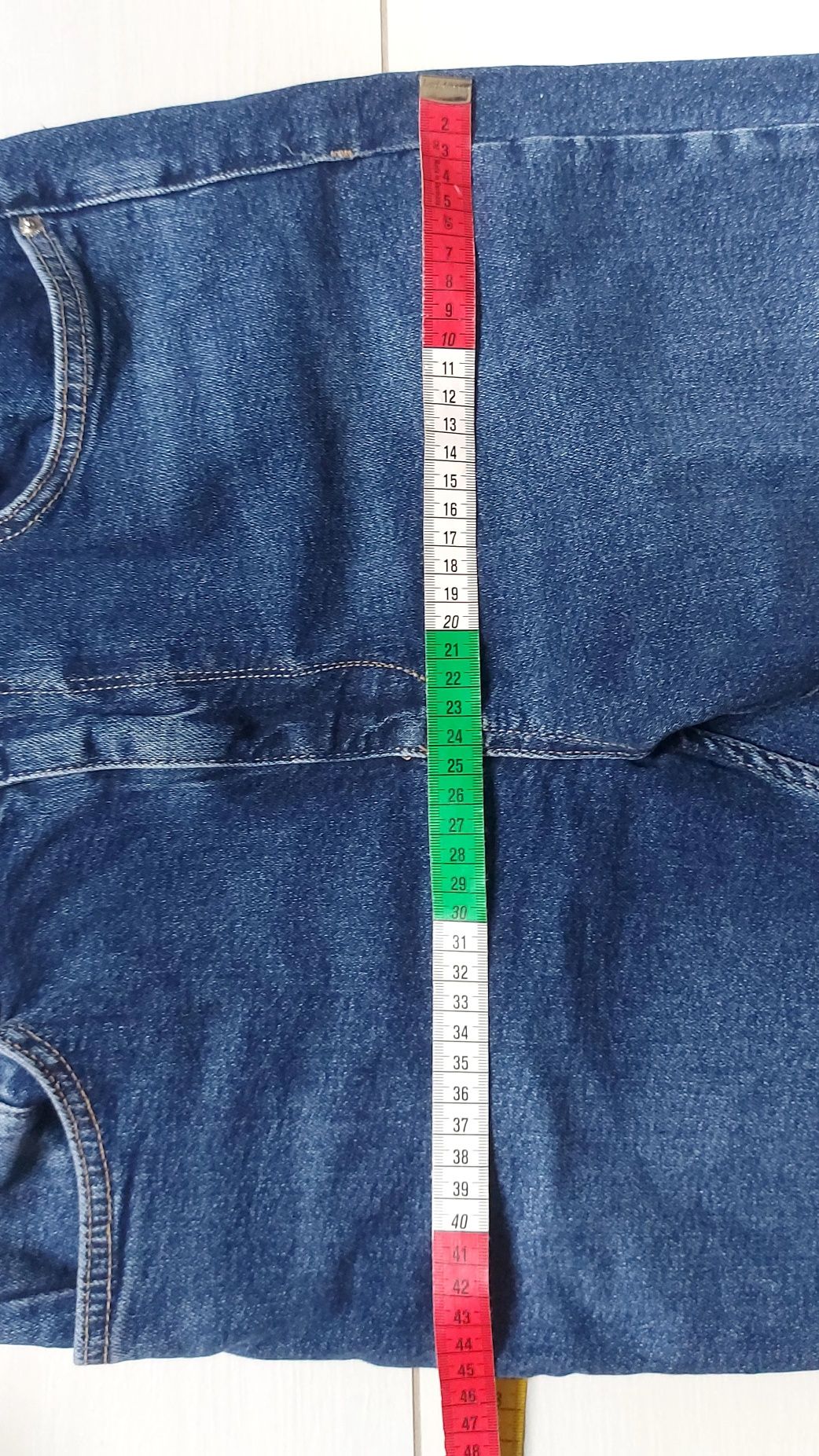 Spodnie jeans Zara rozm 42 rozszerzane u dołu i bardzo długie nogawki