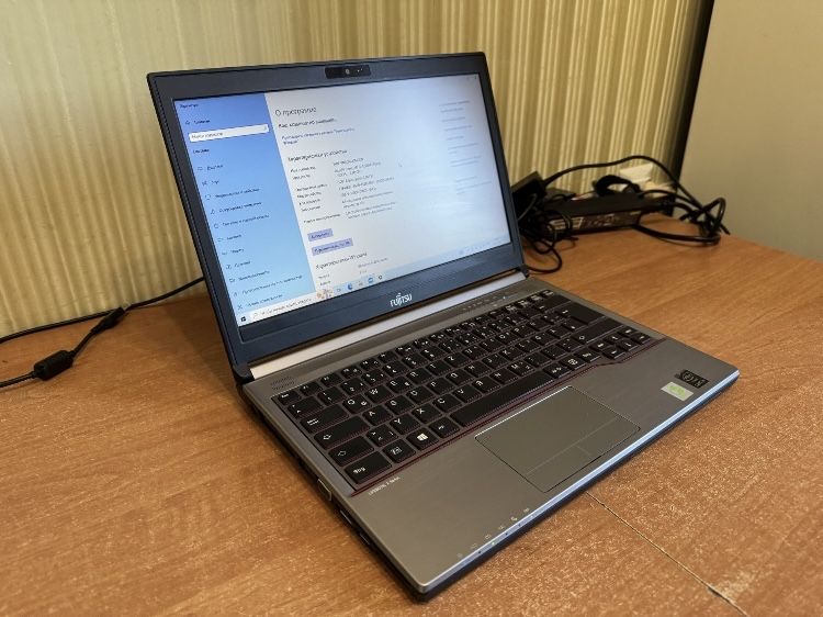 Ноутбук Fujitsu LifeBook E734 core i5 4gen