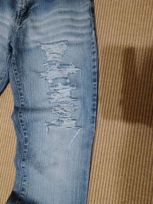 Кастом клеш джинсы с офигенным фитом distressed jeans Zara flared typ