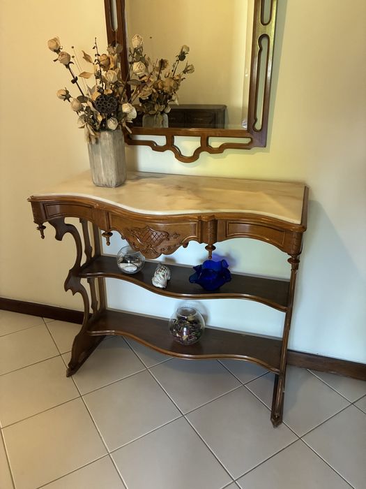 Credencia em cerejeira