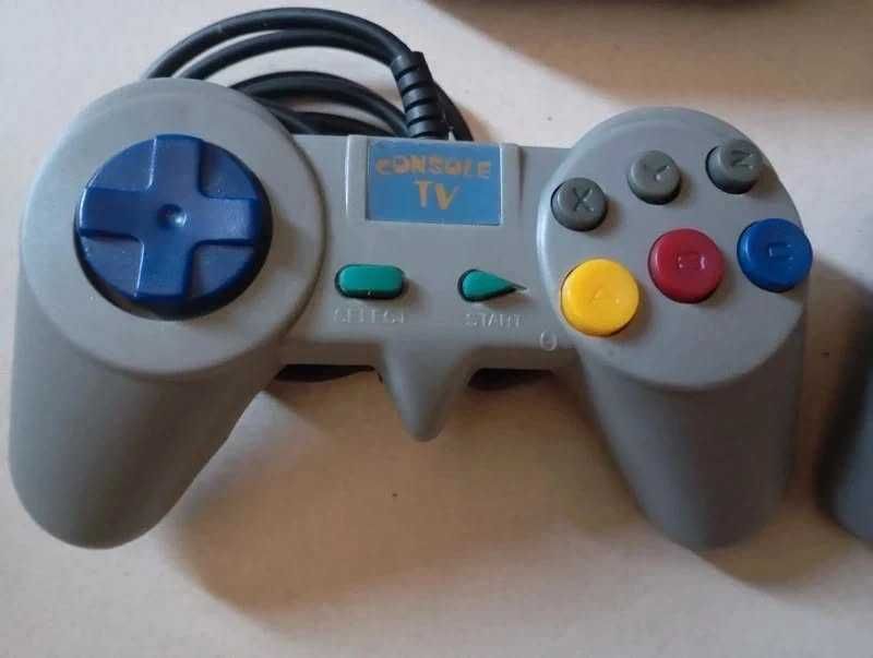 Console TV com 4 cartuchos
