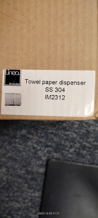 Podajnik ręczników papierowych