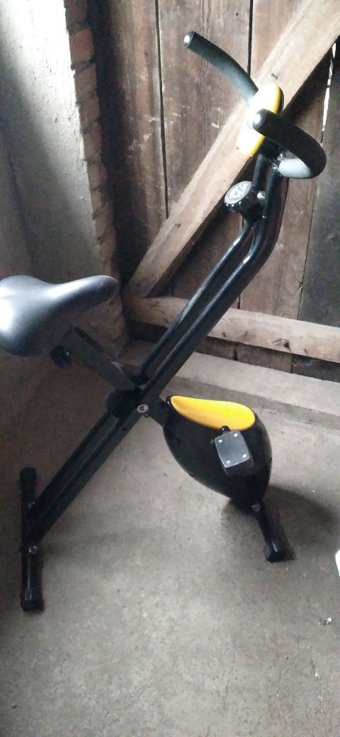 Rower treningowy stacjonarny FLEXIPRO stan BDB