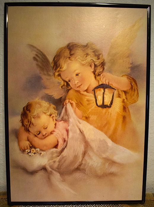 Mały Anioł Stróż - obrazek w ramówce - 30 x 39 cm , do zawieszenia