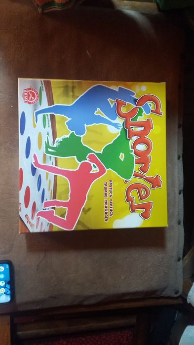 Гра Snorter аналог Twister (Твістер).