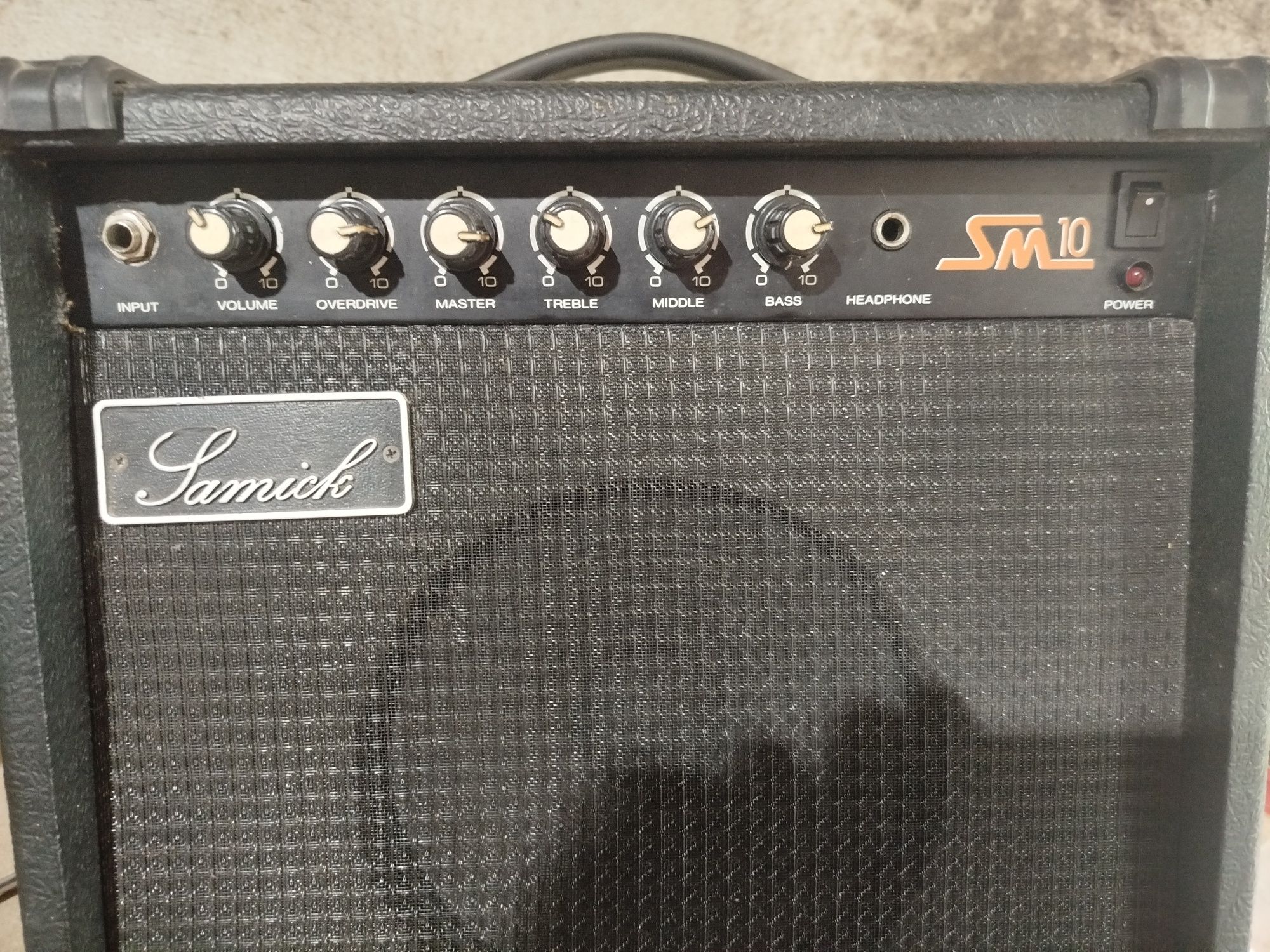 Vendo amplificador de guitarra