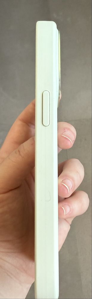 Capa para iPhone 13 Pro em silicone